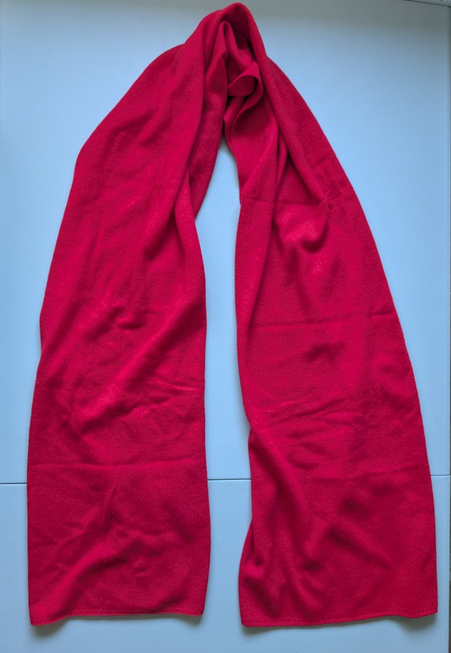 NWT Amicale Cashmere Lightweight 100% Cashmere Scarf Wrap Red 78'' x 26''